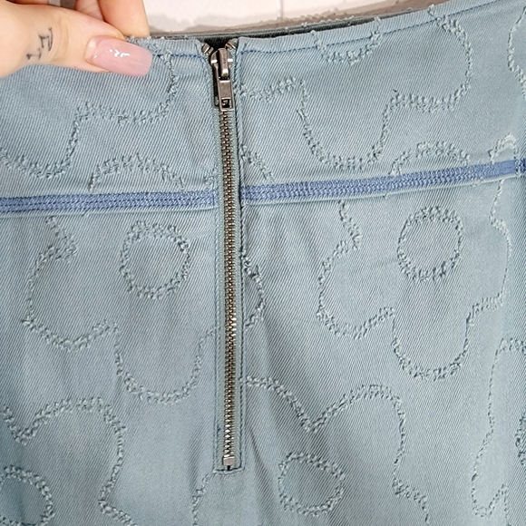 4/$25 Urban Outfitters Sunny Blue Flower Embroidered Mini Skirt Large - Picture 6 of 7